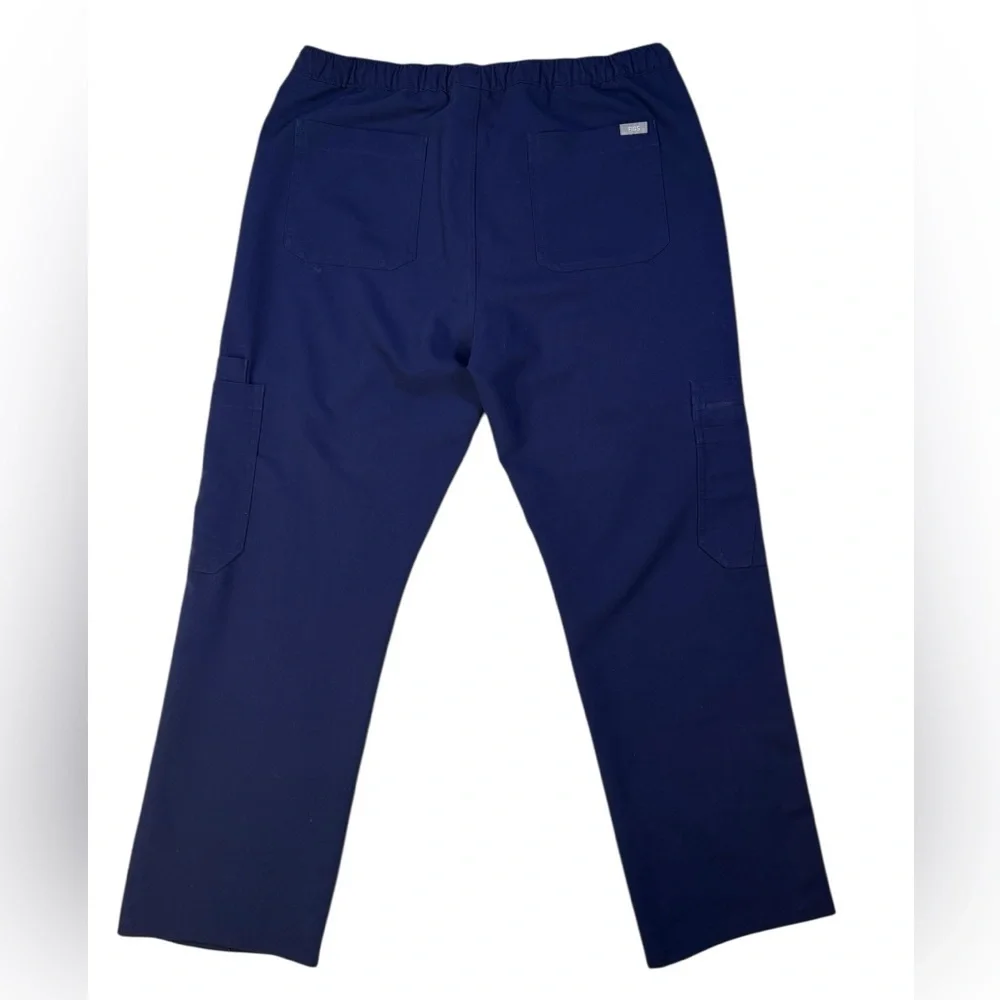 Figs Men’s Navy Cairo Cargo Zip Fly Scrub Pants | Size M